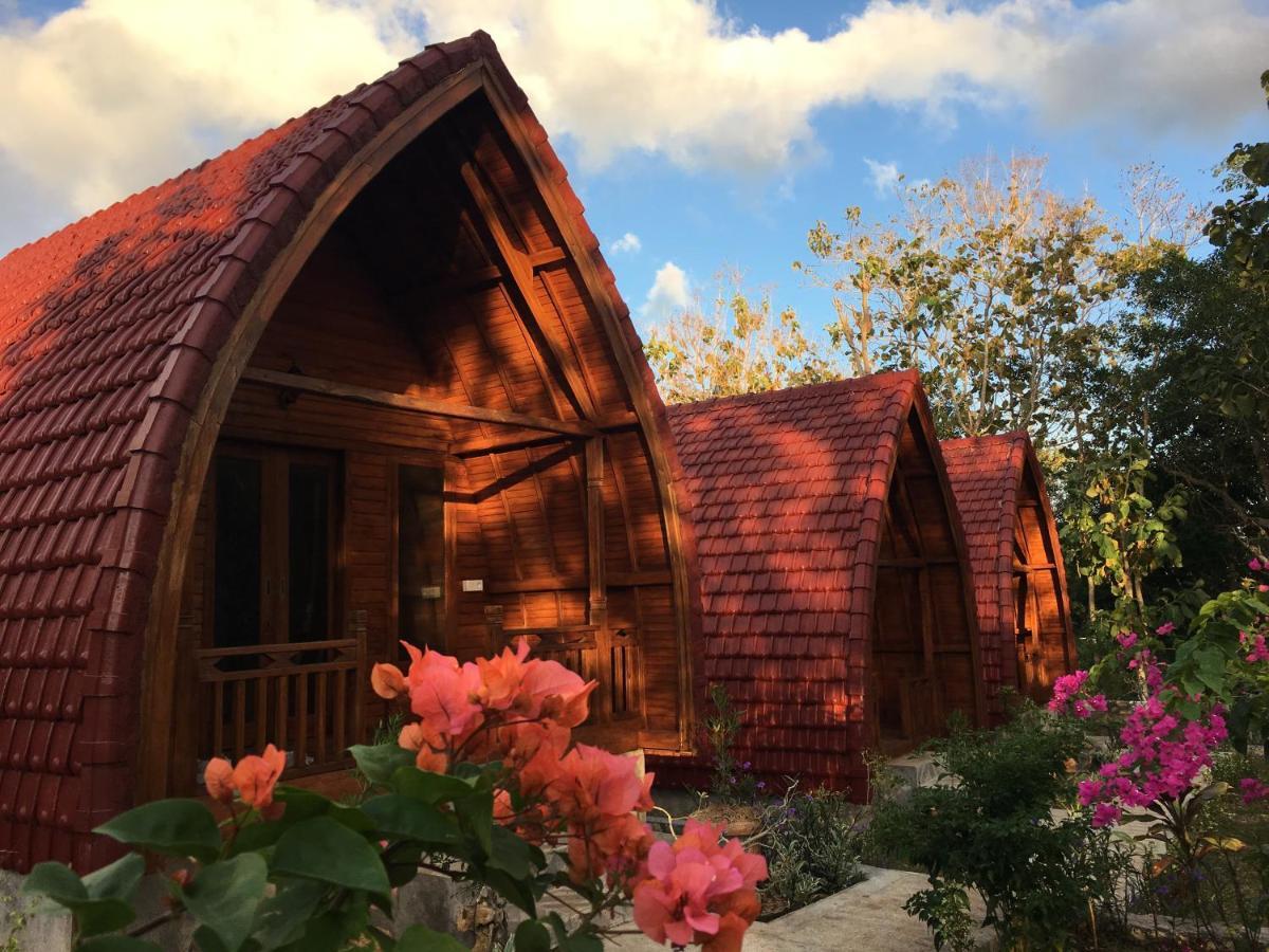Bougainvillea Bungalow Batumadeg Экстерьер фото
