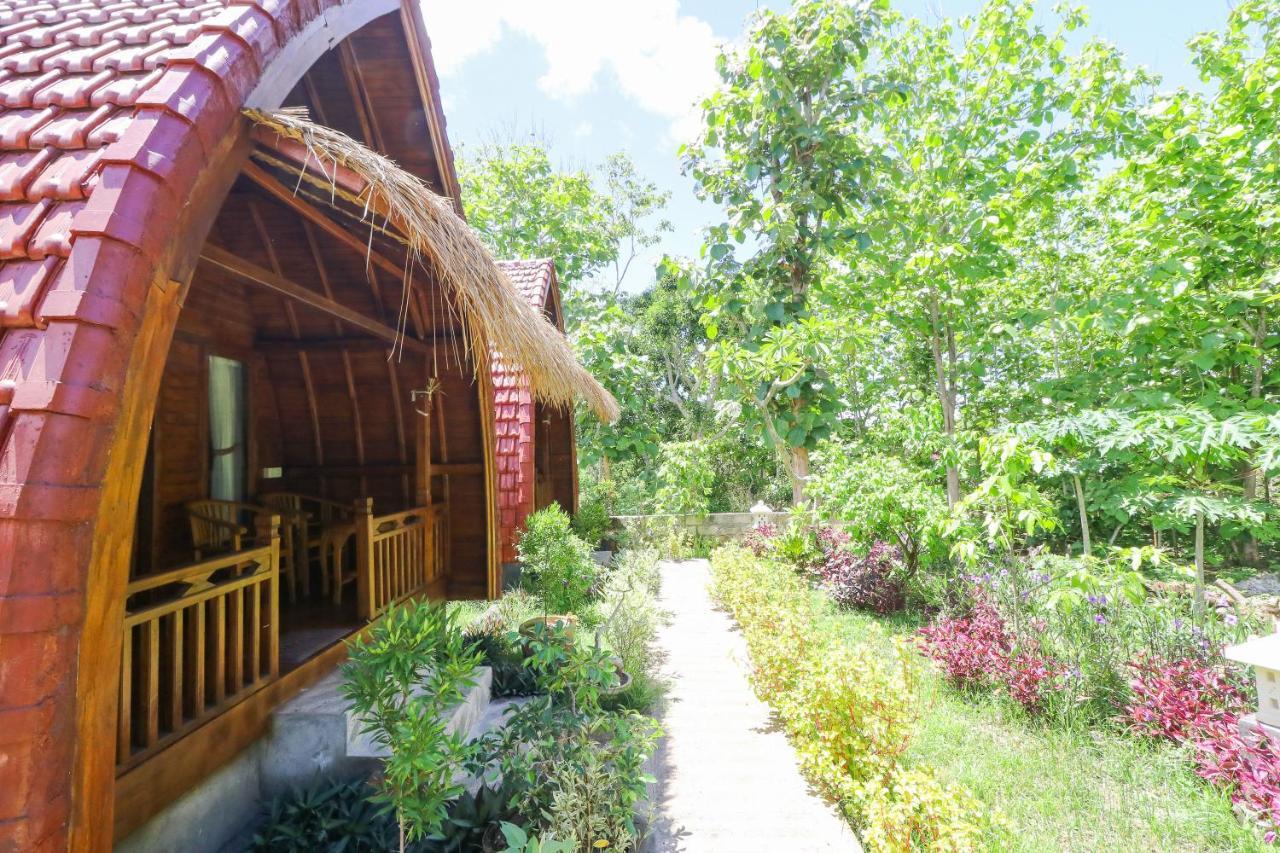 Bougainvillea Bungalow Batumadeg Экстерьер фото